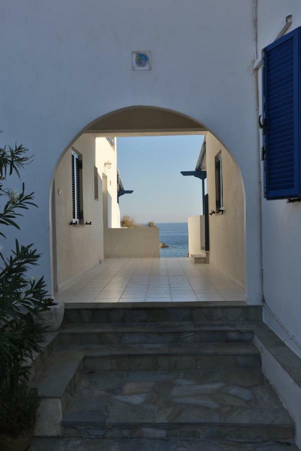 Peaceful Bay Hotel Megas Gialos - Nites Exterior photo